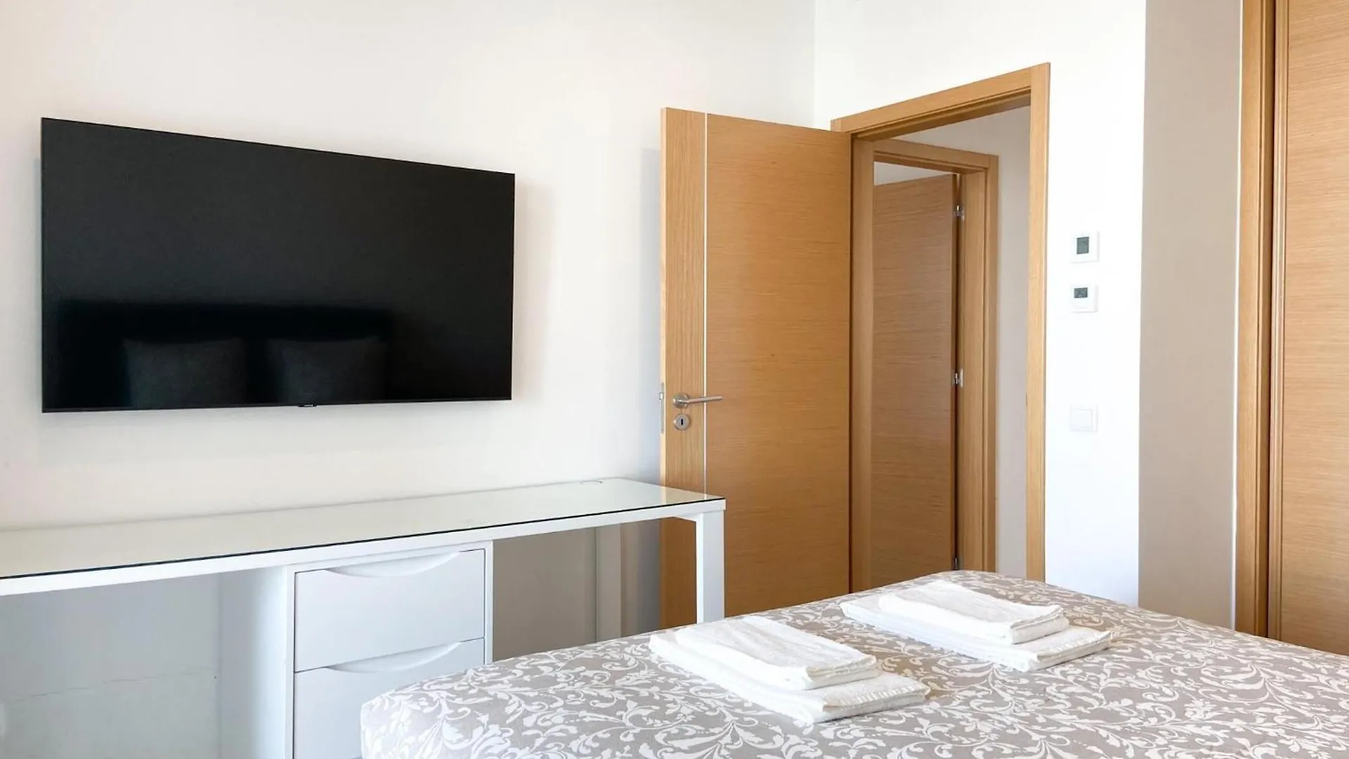 Style And Comfort Close To Ponta Da Piedade #1941 Lagos Apartment